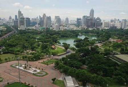 Các nhà đầu tư nước ngoài trì hoãn việc mua bán BĐS tại Bangkok
